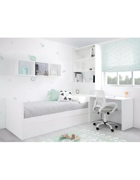 Quarto juvenil com estante e secretária