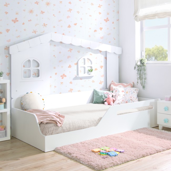 Cama casinha Montessori com luz