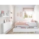 Cama inferior de madeira com rodas