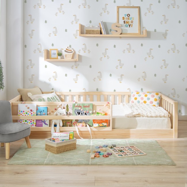 Cama montessori madeira com estante