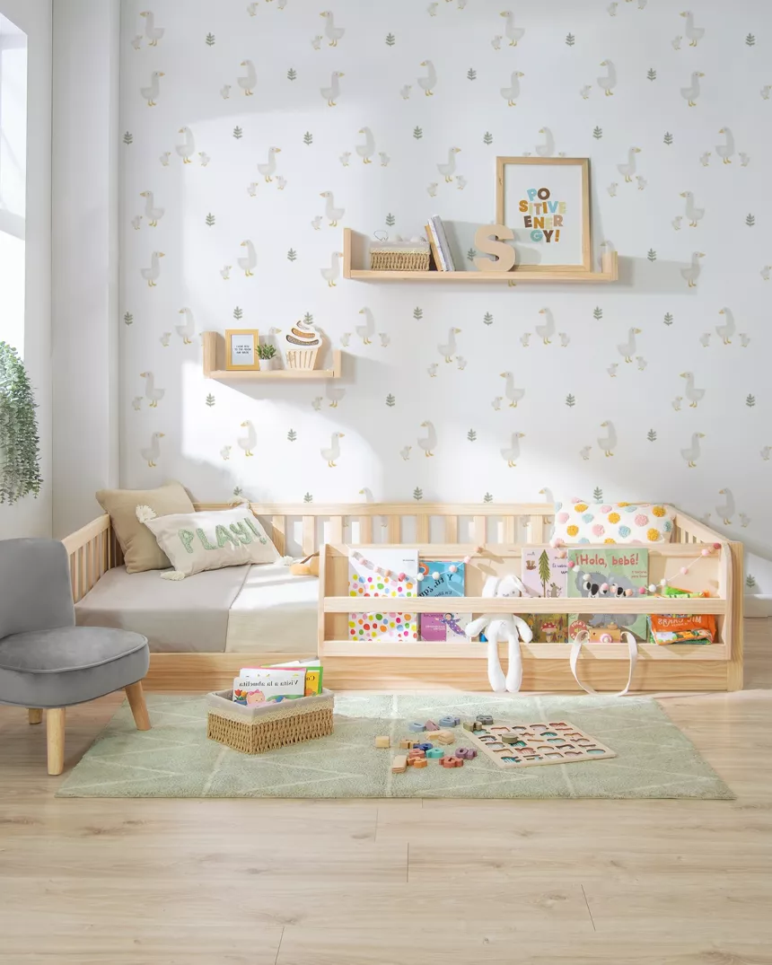 Cama montessori madeira com estante 2