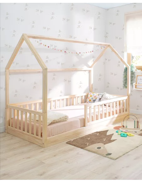 Cama casinha Montessori madeira com barreira de proteção