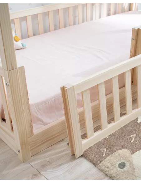 Cama casinha Montessori madeira com barreira de proteção