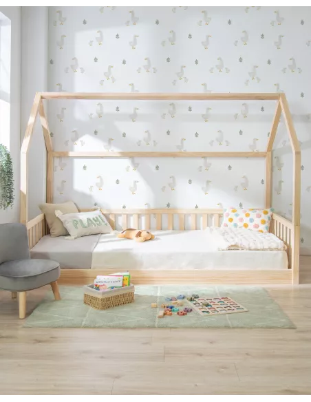 Cama casinha Montessori madeira com barreira de proteção
