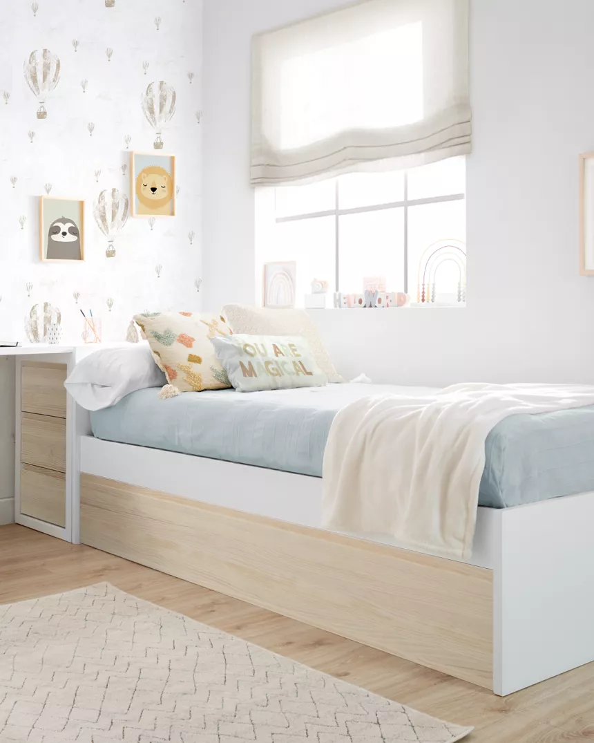 Cama dupla de madeira branca e natural | Cabeceiras altas