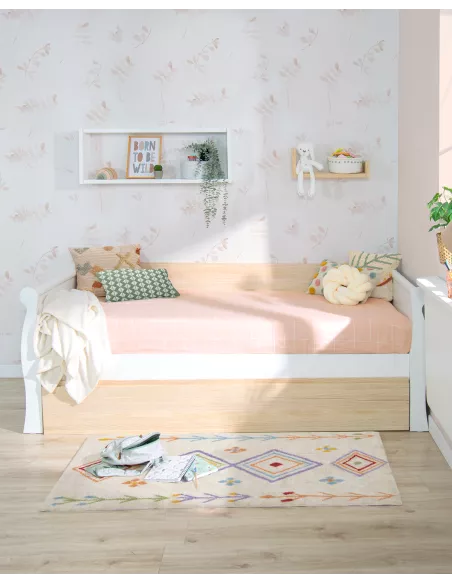 Cama de rodízio tipo gôndola em madeira branca e natural