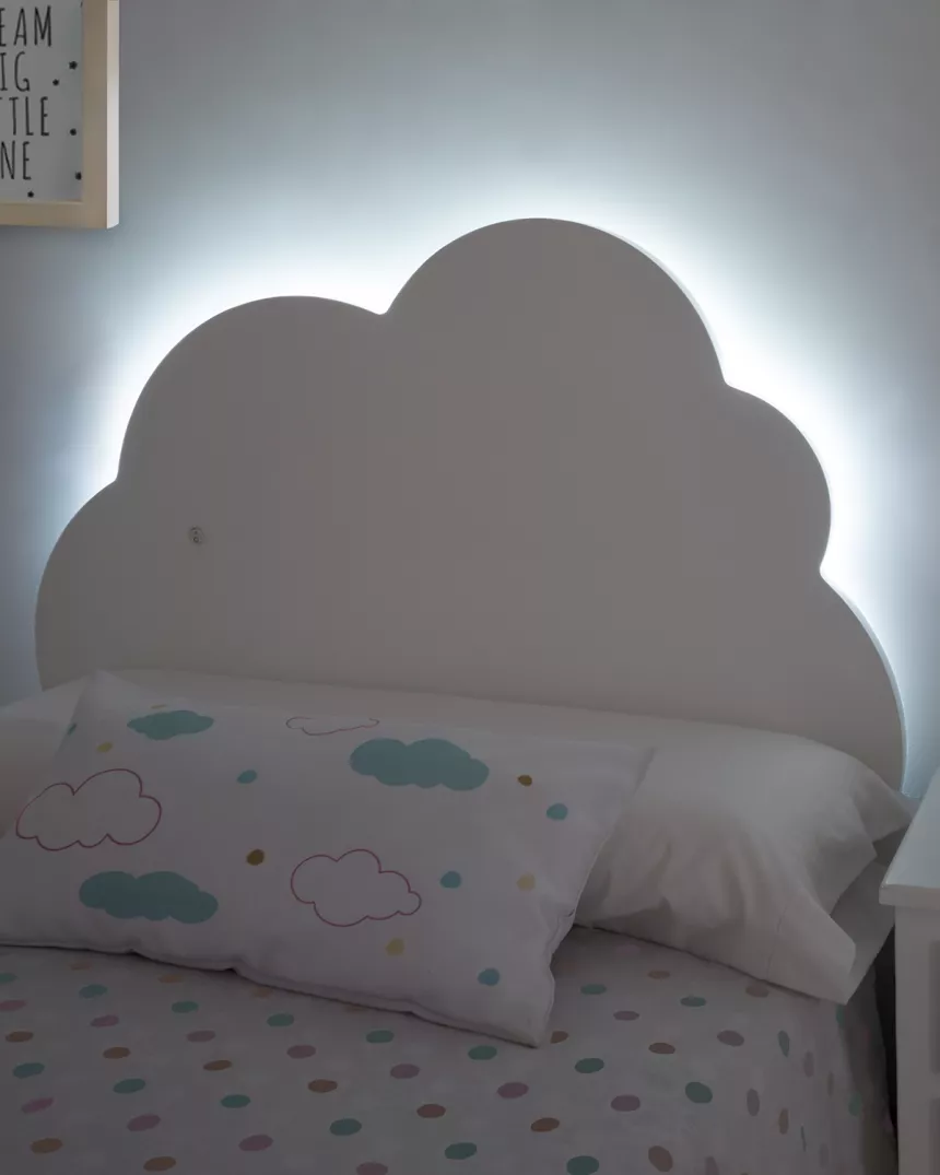 Cabeceira infantil nuvem com luz 2