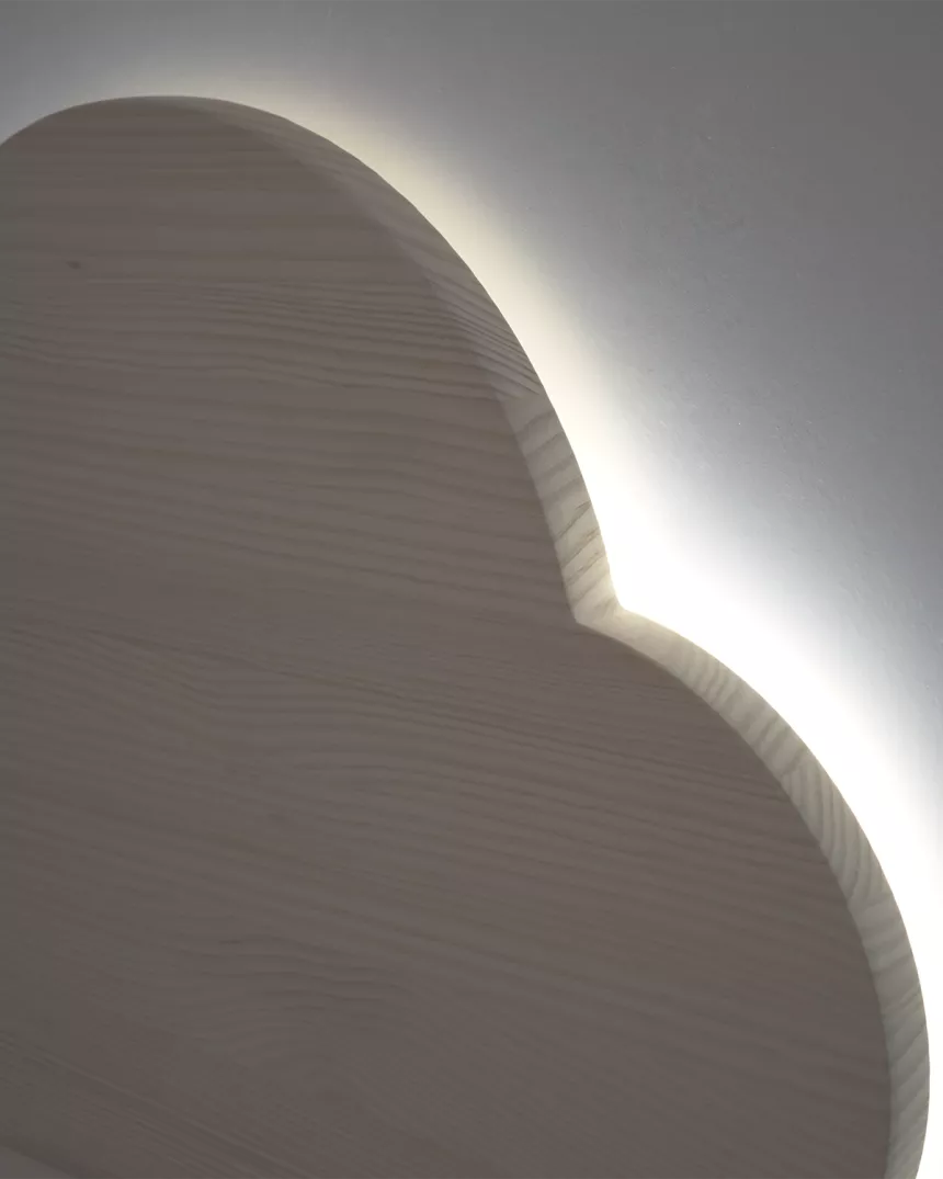 Cabeceira Nuvem em Madeira Natural