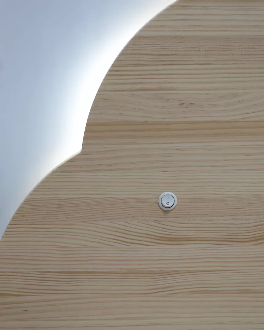 Cabeceira Nuvem em Madeira Natural