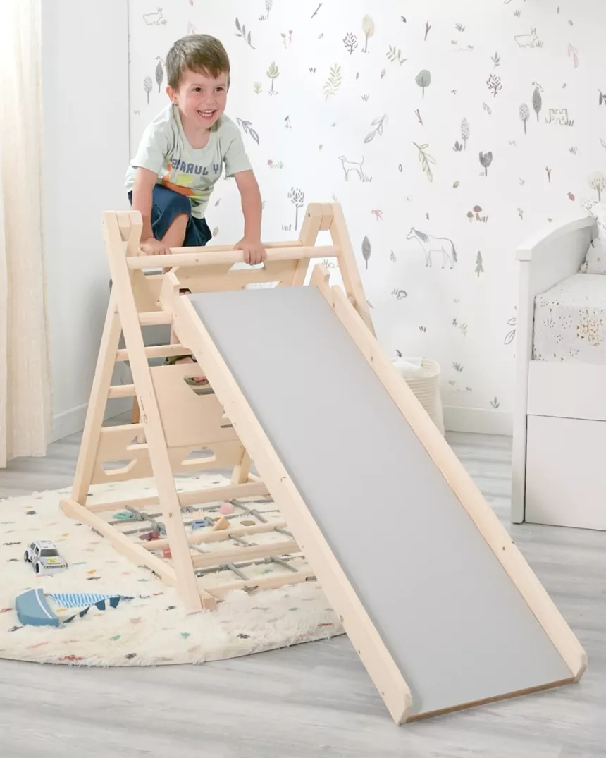 Rampa deslizante e de escalada