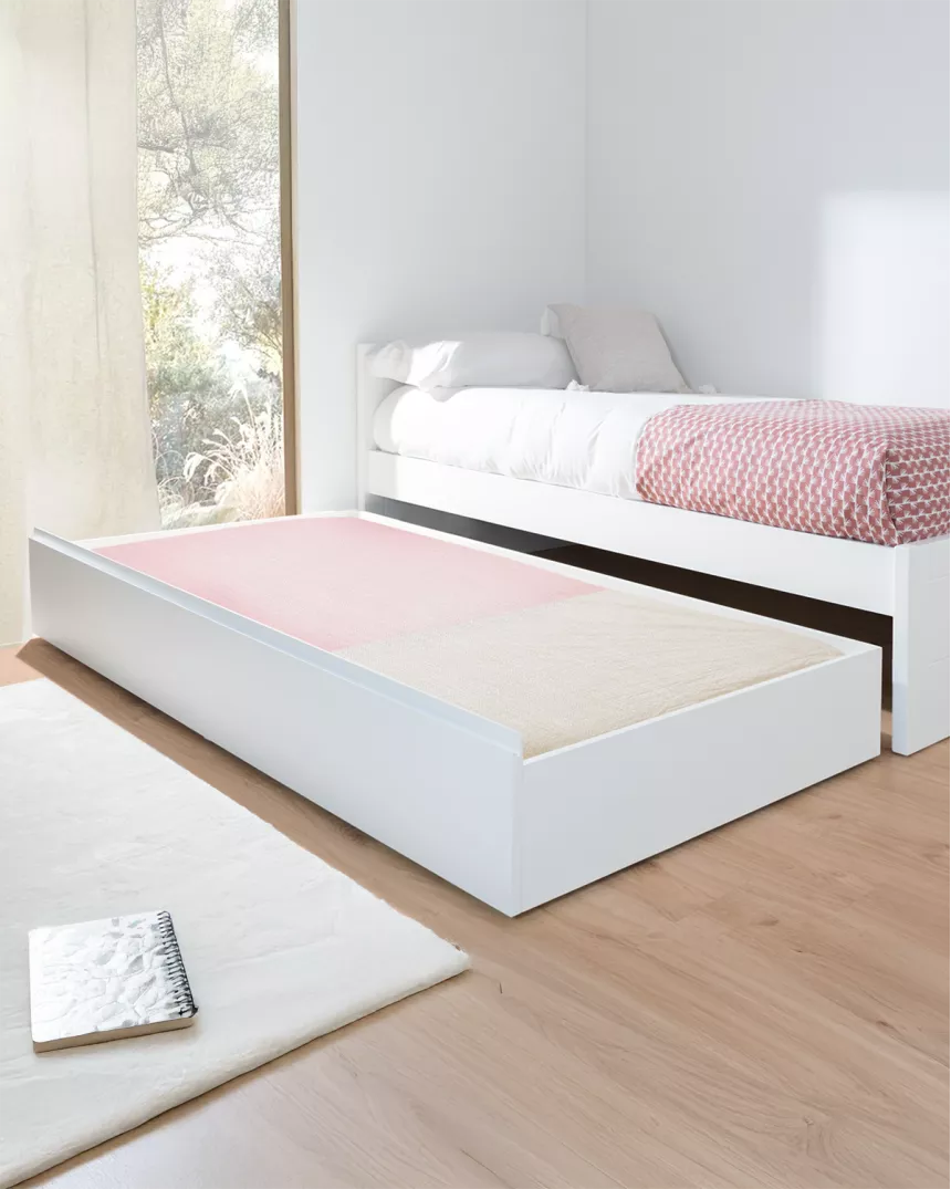 Cama infantil tipo gôndola com 1 gaveta