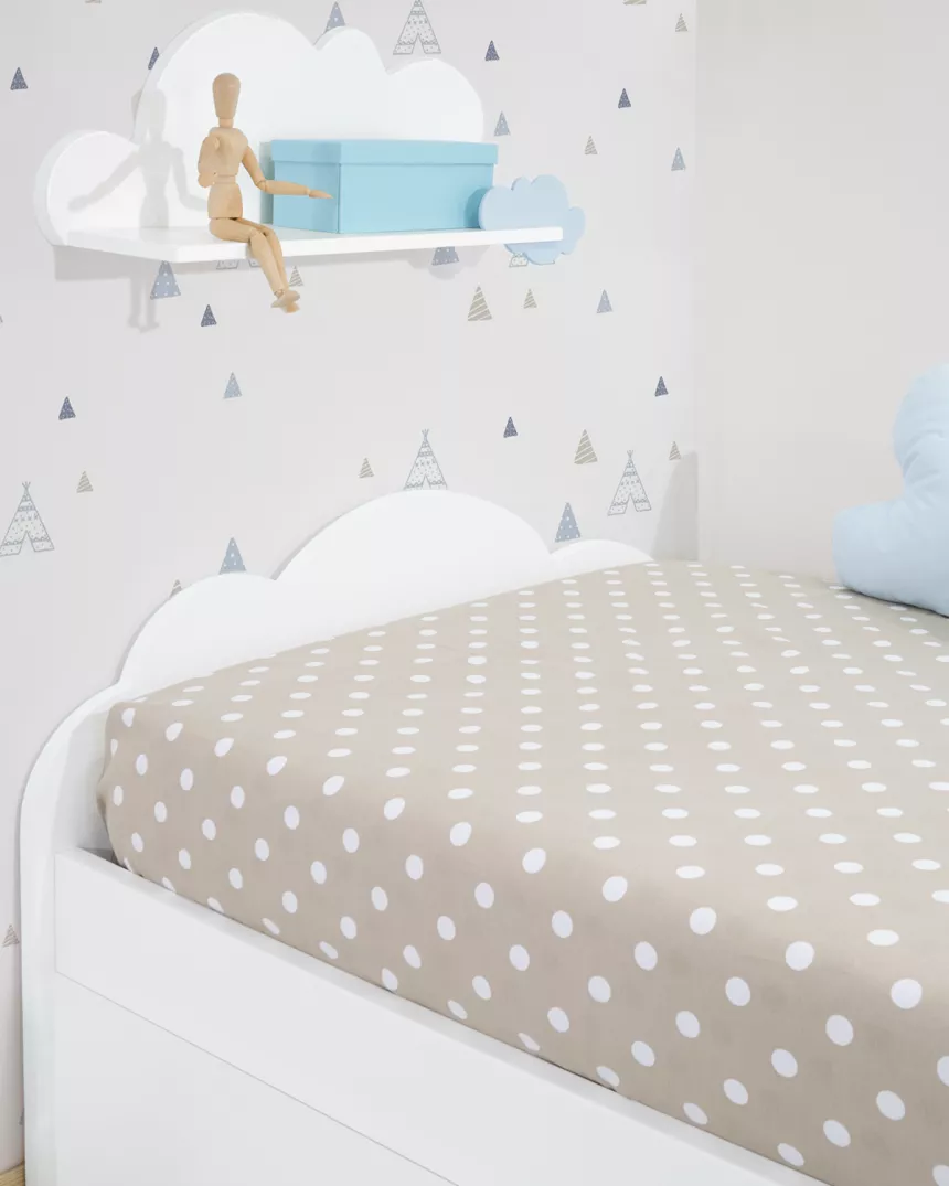 Cama infantil nuvem com 1 gaveta
