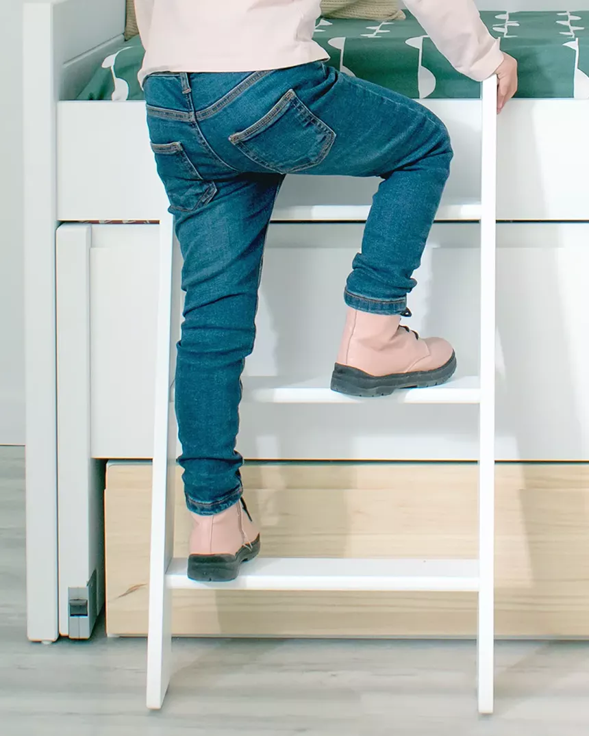 Escada infantil para camas