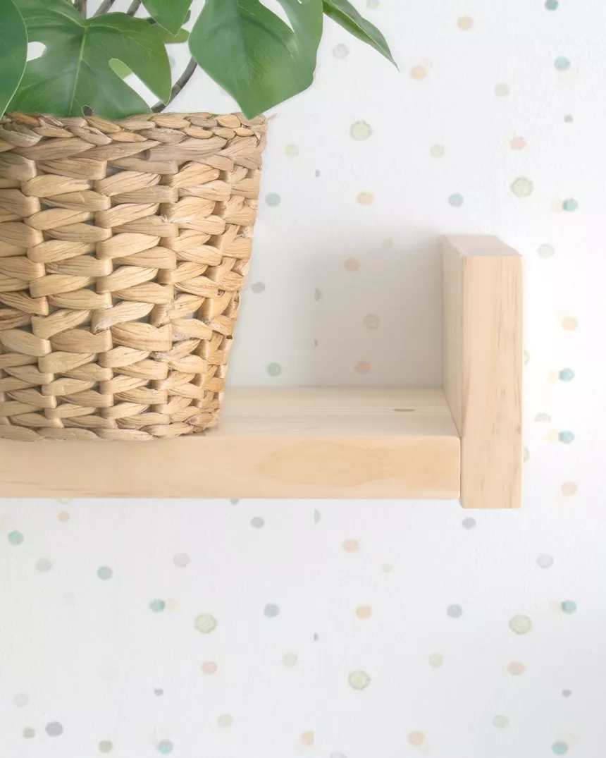 Estante Lineal de madeira -