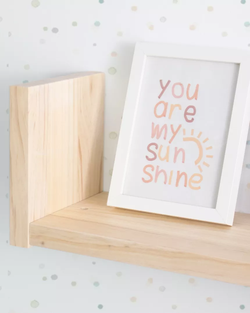 Estante Lineal de madeira -