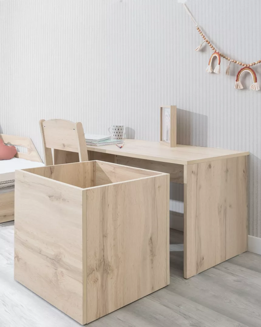 Mesa Montessori com arrumação - Básica