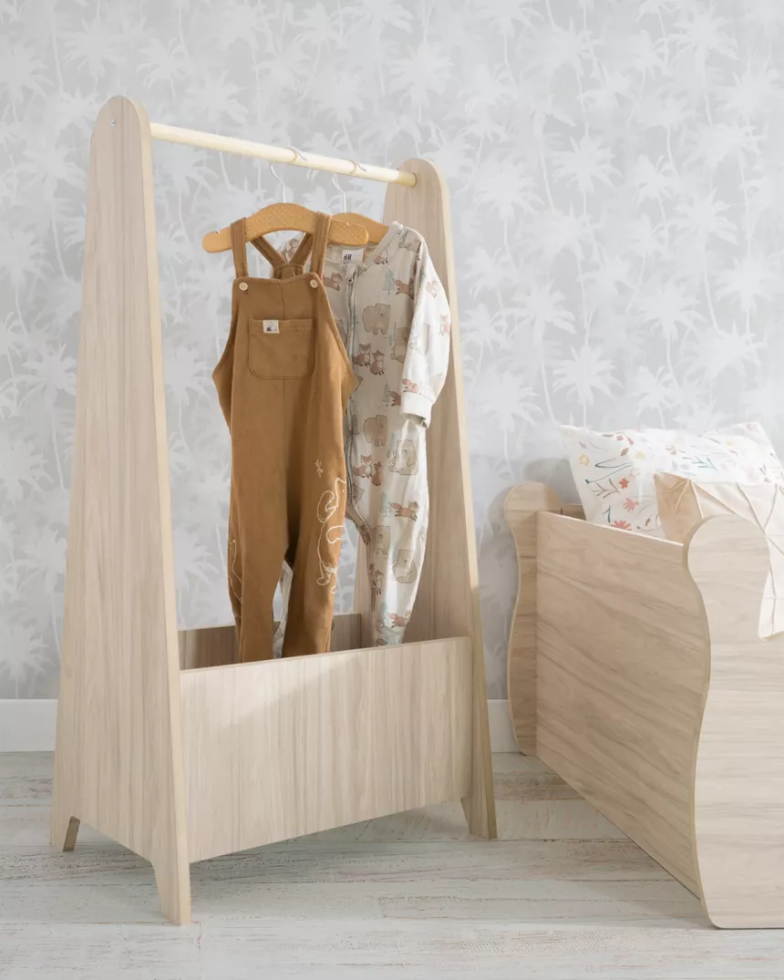 Cabide Montessori de pé - Básico