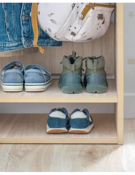 Armário de madeira para crianças Montessori