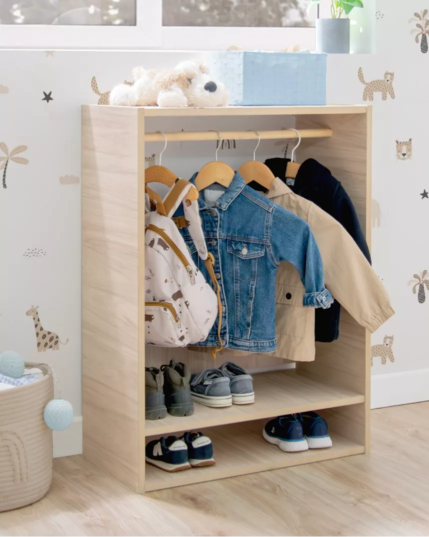 Armário de madeira para crianças Montessori