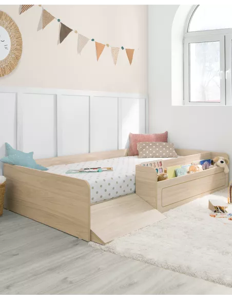 Quarto montessori com cama com rampa e brinquedeiro basic