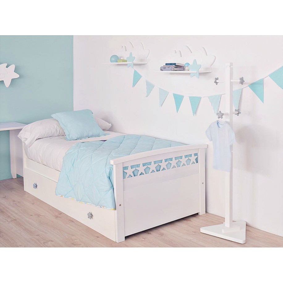 Quarto com cama dupla Estrelas