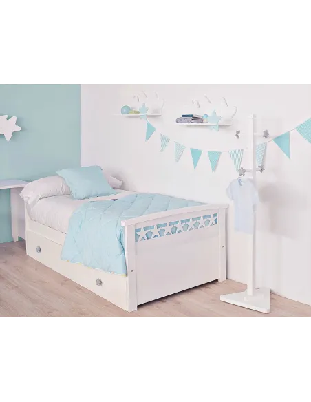 Quarto com cama dupla Estrelas