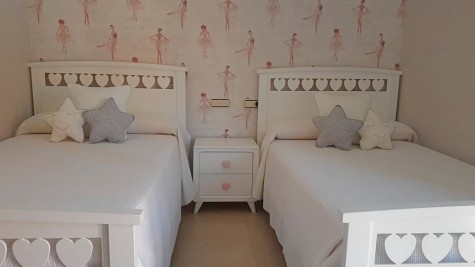 Quarto infantil corações  