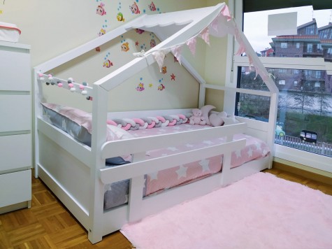 Cama infantil casinha