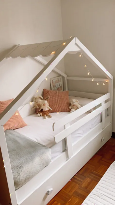 Cama supla casinha telhado