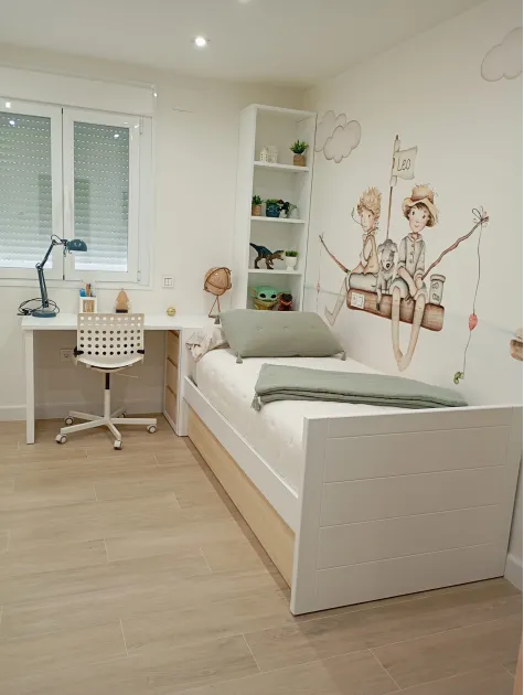 Cama dupla lineal madeira e branco