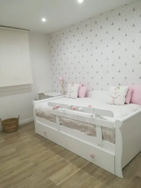 Cama de crianças  Gôndola com gavetas