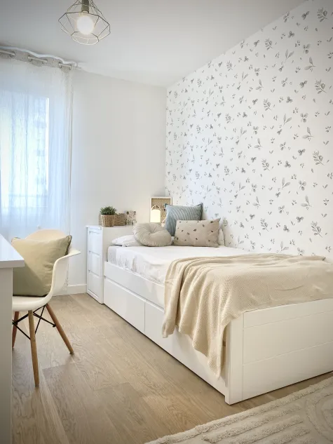 Cama Lineal com gavetas