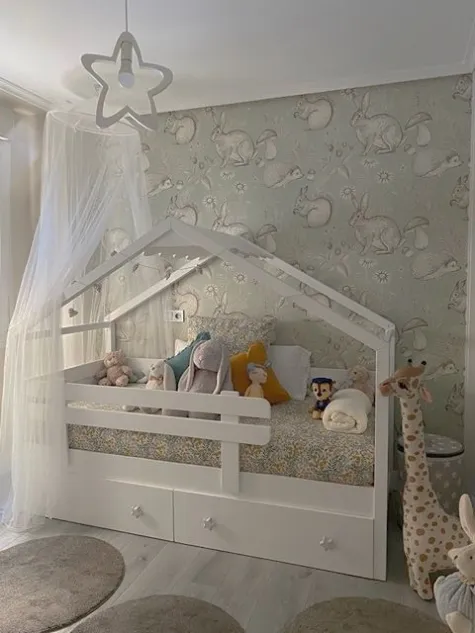 Cama com gavetas Casinha