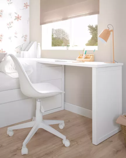 Secretárias e mesas